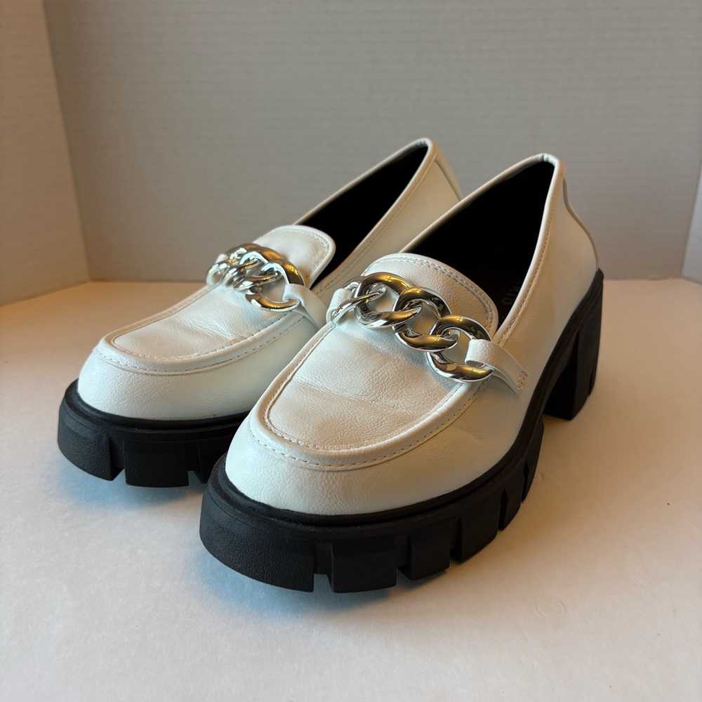 Torrid Chunky White Loafers with Chain size 7.5 WW